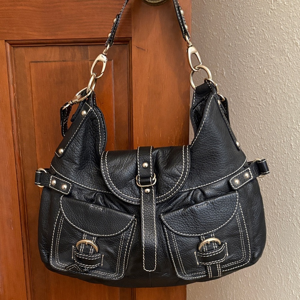 Barr +Barr Black Leather Shoulder Bag with crossbody strap.